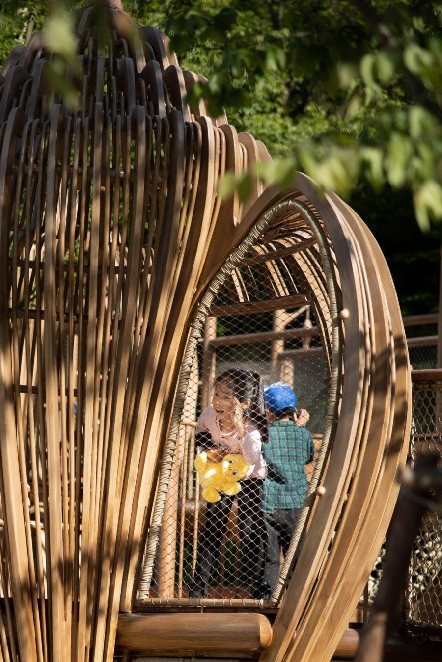 大型游乐园设备选购指南-2025年最新安全标准与投资回报分析 大型游乐园设备选购指南-2025年最新安全标准与投资回报分析